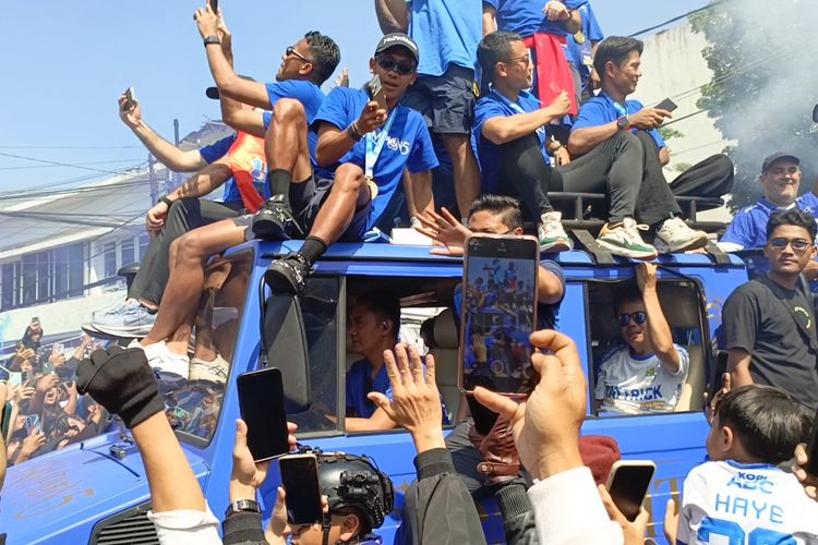 Dedi Mulyadi, Persib Bandung, Dedi Mulyadi: Pawai 4 Kali Lipat dari Tahun Lalu, Profesionalisme Kunci Persib Juara