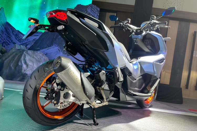 video, Suspensi, modifikasi, Honda ADV 160, ADV 160 RoadSync, Astra Honda Motor, Honda ADV 160 RoadSync Berbalut Nuansa Aurora (Video)