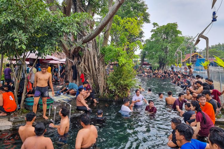 padusan, Mengenal Apa Itu Padusan, Makna, dan Sejarahnya...