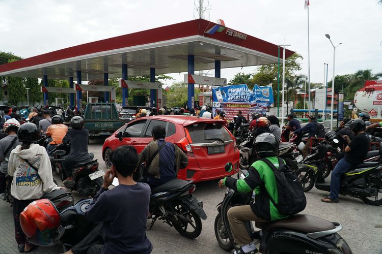 BBM subsidi, emisi gas buang, SPBU Prioritaskan Pertamax: Apa Kata Ahli UGM dan ITB?