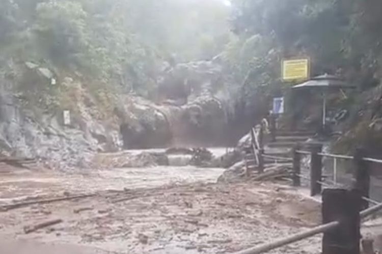 Gunung Slamet, Telaga Sunyi, Terdampak Banjir Bandang Gunung Slamet, Telaga Sunyi Baturraden Ditutup Sementara 