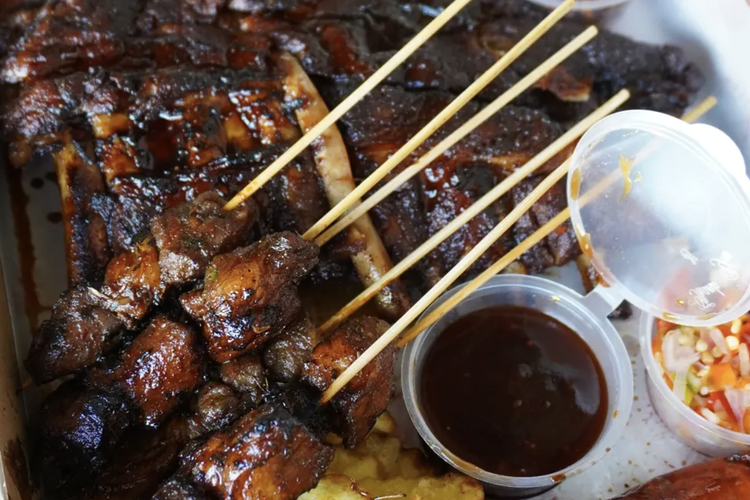 restoran, 8 Restoran Tradisional Terbaik di Indonesia yang Mendunia versi TasteAtlas, 1. Dapur Bali Mula (Les, Bali) – Rating 4.9, 2. Raf Babi Krispi (Denpasar, Bali) – Rating 4.9, 3. Warung Rama (Ubud, Bali) – Rating 4.9, 4. 1945 Restaurant (Jakarta) – Rating 4.7, 5. Warung Mak Beng (Sanur, Bali) – Rating 4.6, 6. Warung Mek Juwel Nasi Campur Ayam (Sayan, Bali) – Rating 4.6, 7. Lapo Marpadotbe (Jakarta) – Rating 4.6, 8. Soto Kadipiro (Bantul, Yogyakarta) – Rating 4.5