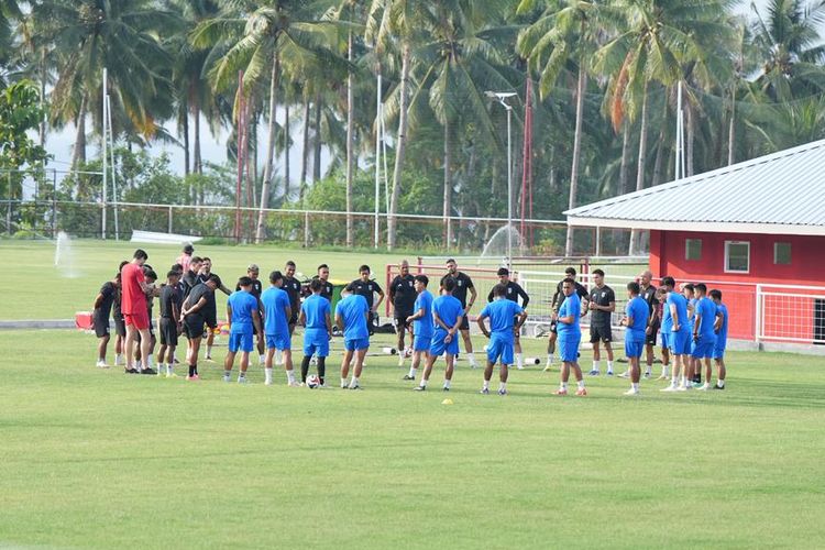 Benfica, Akademi Merah Putih, Malut United, Misi Akademi Merah Putih Malut United, Angkat Derajat Anak-anak Kurang Mampu