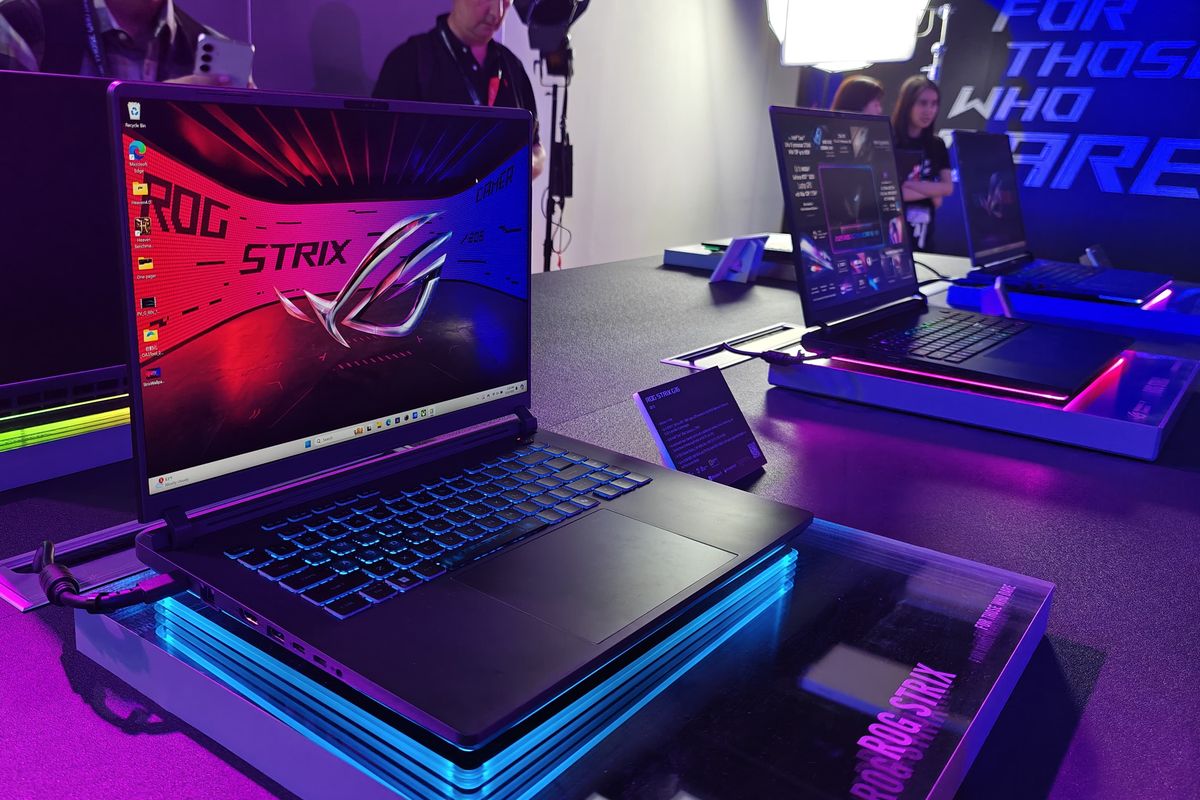 Asus, laptop, Asus ROG, Laptop, Asus Siapkan 3 Laptop Gaming Terbaru di Indonesia Tahun Ini