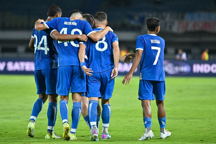 Persib Bandung, jersey Persib, Persib Bandung vs Manila Digger, Manila Digger FC, BERITA FOTO Persib VS Manila Digger: Maung Berjaya dengan Jersey Alternatif