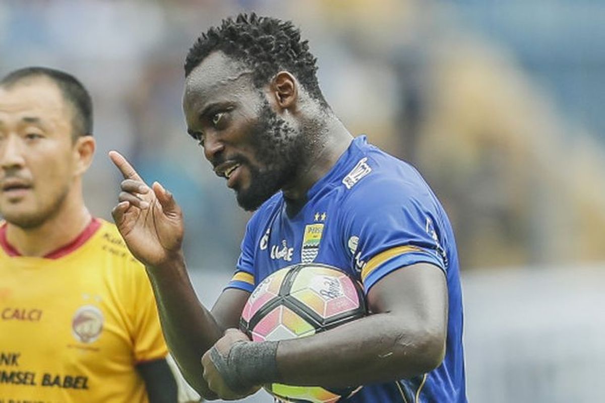 Michael Essien, Persib, Liga 1, Djadjang Nurdjman, persib, Ucapan Selamat Michael Essien Setelah Persib Bandung Juara Liga 1