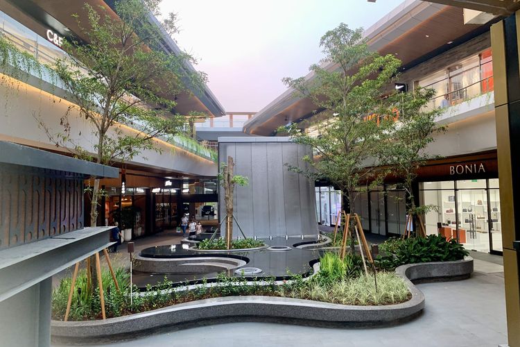 Jakarta Premium Outlets, pemilik jakarta premium outlet, tempat makan di jakarta premium outlet, cara ke jakarta premium outlet, Jakarta Premium Outlets, Surga Belanja Baru di Jantung Alam Sutera, Siapa pemilik Jakarta Premium Outlets?, Kapan waktu ideal ke Jakarta Premium Outlets?, Di mana tempat makan di Jakarta Premium Outlets?, Apa saja tempat bermain anak di Jakarta Premium Outlets?, Bagaimana cara menuju Jakarta Premium Outlets?