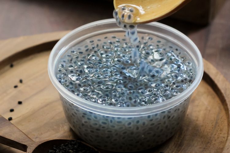 Serupa tapi Tak Sama, Ini Bedanya Chia Seed dan Biji Selasih