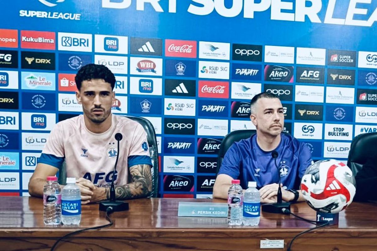Jon Toral, Super League, Persik Kediri, Karier Jon Toral, Marcos Reina, Marcos Reina Akui Efek Kedatangan Eks Arsenal di Persik Kediri