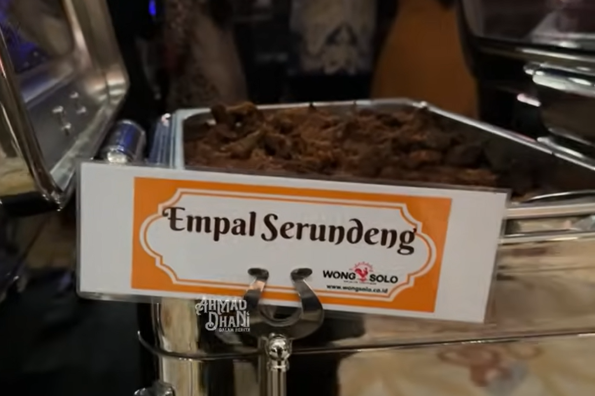 empal serundeng, nasi liwet sunda, telur balado, cumi balado, Nasi Liwet Sunda, es kopi susu, Makanan di Acara Ngunduh Mantu Al Ghazali dan Alyssa Daguise, Apa Saja?