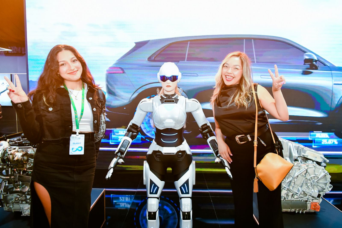 AiMOGA, robot humanoid, Chery, Kuala Lumpur, Kuala lumpur, Chery Tertarik Bawa Robot Humanoid ke Indonesia