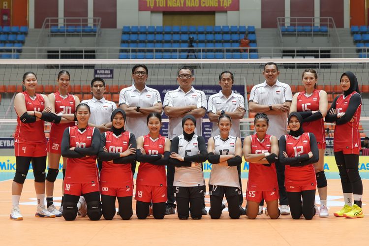 Yolla Yuliana, timnas voli putri, timnas voli Indonesia, Timnas Voli Indonesia, Timnas Voli Putri Indonesia, yolla yuliana pensiun, yolla yuliana mundur, yolla yuliana mundur dari timnas, Yolla Yuliana Pensiun dari Timnas Voli Indonesia Putri