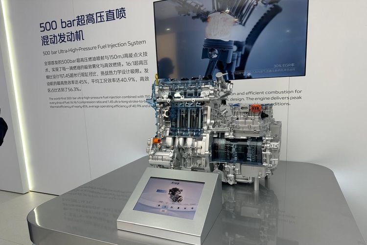 BlueCore Hybrid, Changan, Changan Pamer Teknologi BlueCore Hybrid di Beijing Auto Show 2026