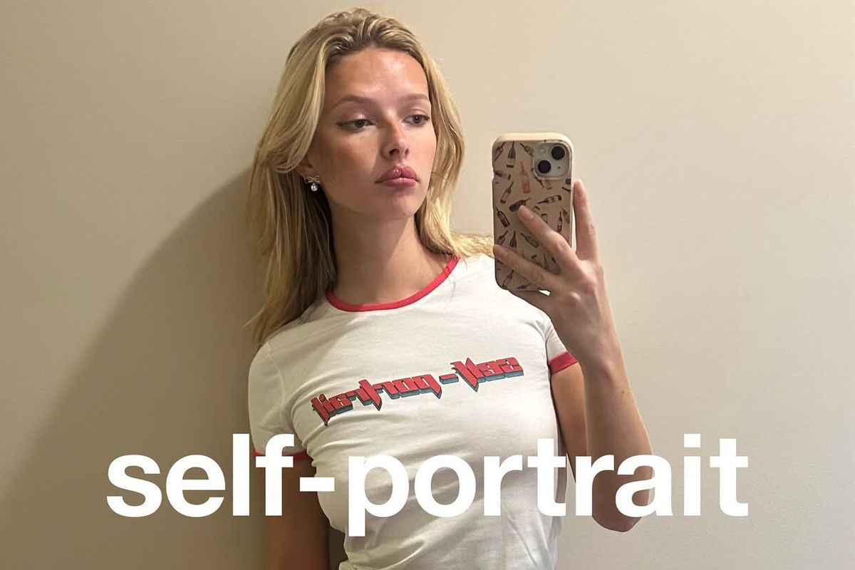 Fashion, Chris Martin, Gwyneth Paltrow, self-portrait, Apple Martin, putri chris martin, wajah baru self-portrait, apple martin usia, Apple Martin, Putri Chris Martin dan Gwyneth Paltrow yang Jadi Wajah Baru Self-Portrait, Putri Chris Martin dan Gwyneth Paltrow jadi face Self-Portrait, Apa itu Self-Portrait?, Apple Martin dari runway ke kampanye fashion, Dukungan dari keluarga