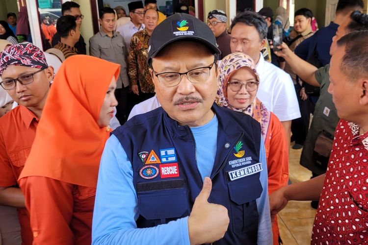 Menteri Sosial Saifullah Yusuf, Gus Ipul, bansos, bansos penebalan, BPNT, Bansos, Bansos penebalan, keluarga penerima manfaat (KPM), menteri sosial saifullah yusuf, Bansos Penebalan, Bansos Penebalan Cair Juni-Juli 2025, Penerima BPNT Dapat Tambahan Rp 400.000