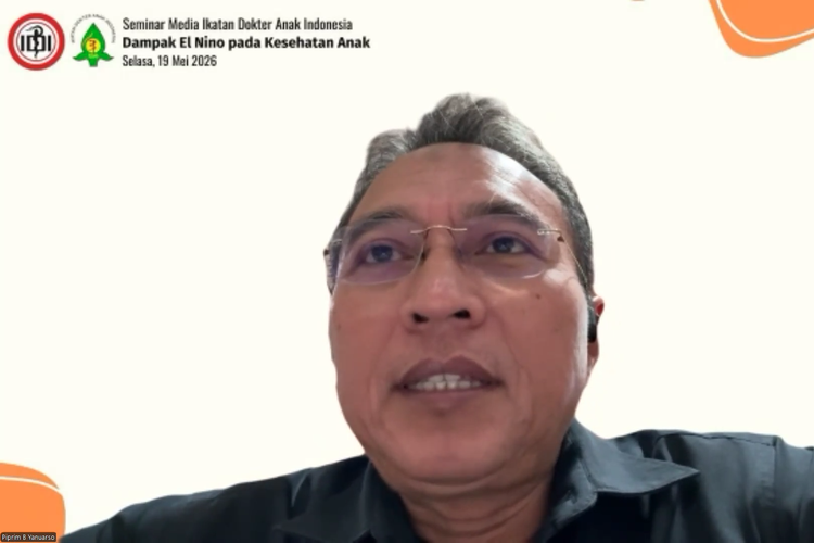 El Nino, dehidrasi, heat stroke, Tips Menjaga Anak Tetap Sehat saat El Nino, dari Minum Air hingga Pakai Topi, 1. Pastikan anak cukup minum, 2. Kurangi aktivitas saat cuaca terlalu panas, 3. Gunakan pakaian yang nyaman, 4. Perhatikan kualitas udara