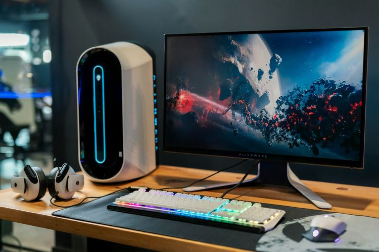 teknologi, internet, smartphone, teknologi yang mengubah dunia, 10 Teknologi yang Mengubah Cara Manusia Hidup, 1. Internet, 3. Bluetooth, 5. Komputer, 6. Smartphone, 7. Media sosial, 8. Platform streaming, 9. Blockchain