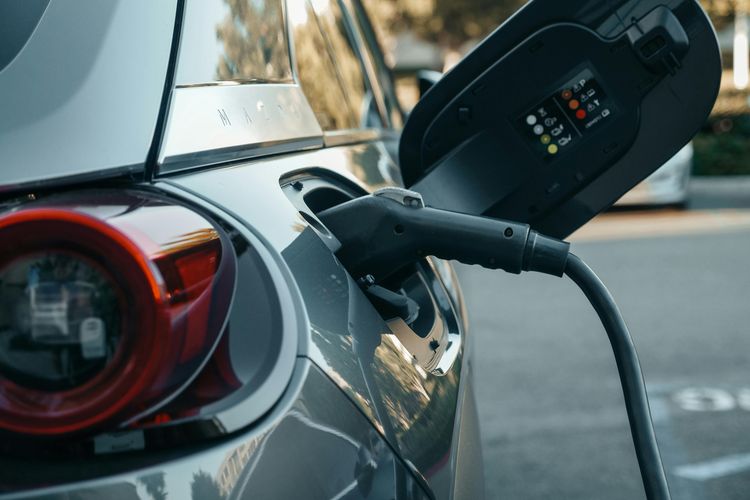 mobil bekas, Harga Mobil Listrik, Innova Reborn Diesel, Phantom Traffic, Rekomendasi Mobil Bekas, Harga Mobil Listrik Naik, Mobil Bekas Rp 120 Jutaan