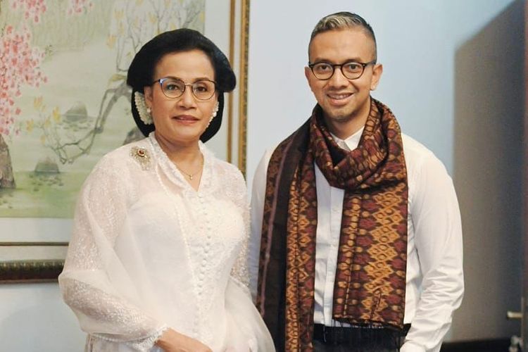 Didiet Maulana, Sri Mulyani, kebaya rancangan Didiet Maulana, kebaya Sri Mulyani, Kebaya Didiet Maulana, kisah kebaya didiet maulana, Kisah Didiet Maulana Merancang Kebaya Sri Mulyani Selama 12 Tahun, Desain Simpel Jadi Favorit, Awal perjumpaan yang tak terduga, Inspirasi busana Sri Mulyani, Ciri khas busana, elegan tapi praktis, Tantangan merancang busana untuk Sri Mulyani, Relasi yang lebih dari sekadar klien