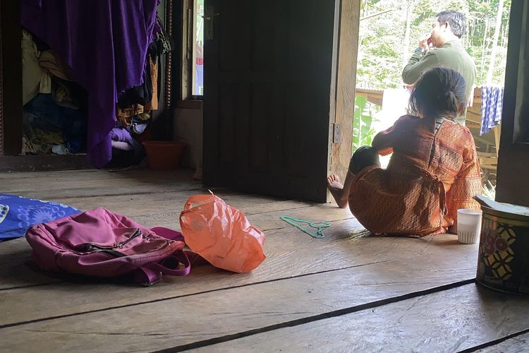 bocah sukabumi raya, Raya Sukabumi, raya meninggal cacingan, keluarga balita raya, kasus anak cacingan di sukabumi, balita meninggal dipenuhi cacing, Kasus Anak Cacingan di Sukabumi, Posyandu dan PKK Diminta Aktif Lagi, RT dan RW diminta turut aktif, Evaluasi penyaluran bansos, Posyandu dan PKK diminta aktif lagi, Balita Sukabumi meninggal akibat cacingan