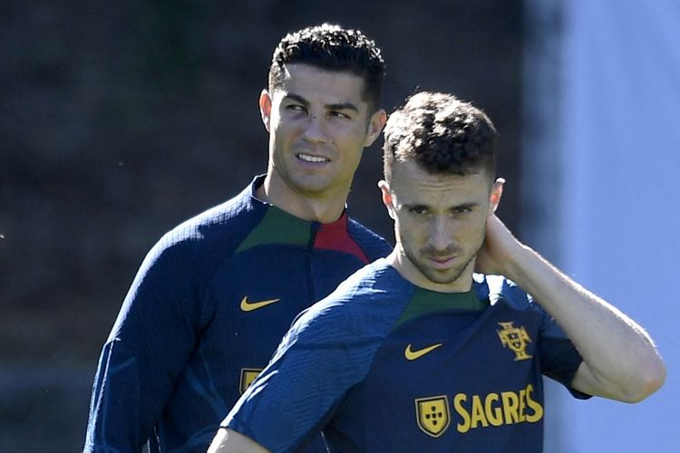 Cristiano Ronaldo, Diogo Jota, Diogo Jota meninggal dunia, pemakaman Diogo Jota, Pemakaman Diogo Jota, Mohamed Salah, diogo jota meninggal, pemakaman diogo jota, 5 Bintang yang Tak Hadiri Pemakaman Diogo Jota, Termasuk Ronaldo, 1. Alisson Becker, 2. Luis Diaz, 3. Mohamed Salah, 4. Dominik Szoboszlai, 5. Cristiano Ronaldo