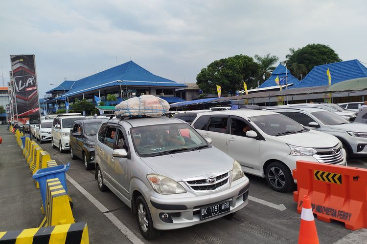 buffer zone, arus balik Lebaran, Strategi Kemenhub Hadapi Lonjakan Arus Balik Ketapang–Gilimanuk