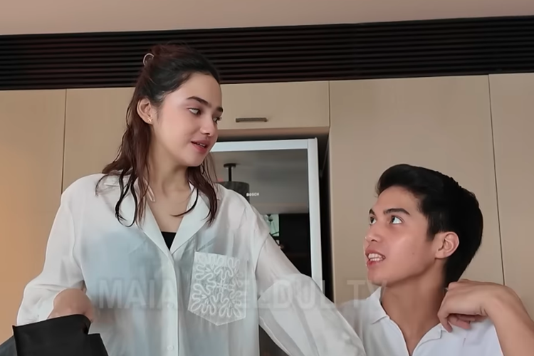 El Rumi Resmi Lamar Syifa Hadju Hari Ini, Intip Perjalanan Cinta Mereka, Awal dijodohkan oleh warganet, Menonton konser Dewa19 bersama, Unggahan foto perdana bersama, Panggilan mesra di Instagram, Diperkenalkan sebagai calon menantu, Lamaran romantis di Swiss