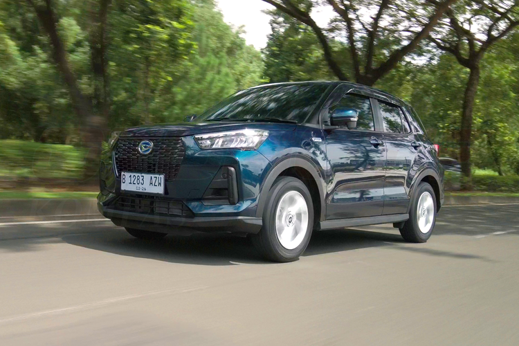 kemacetan, Pengalaman Berkendara Daihatsu Rocky e-Smart Hybrid di Kemacetan