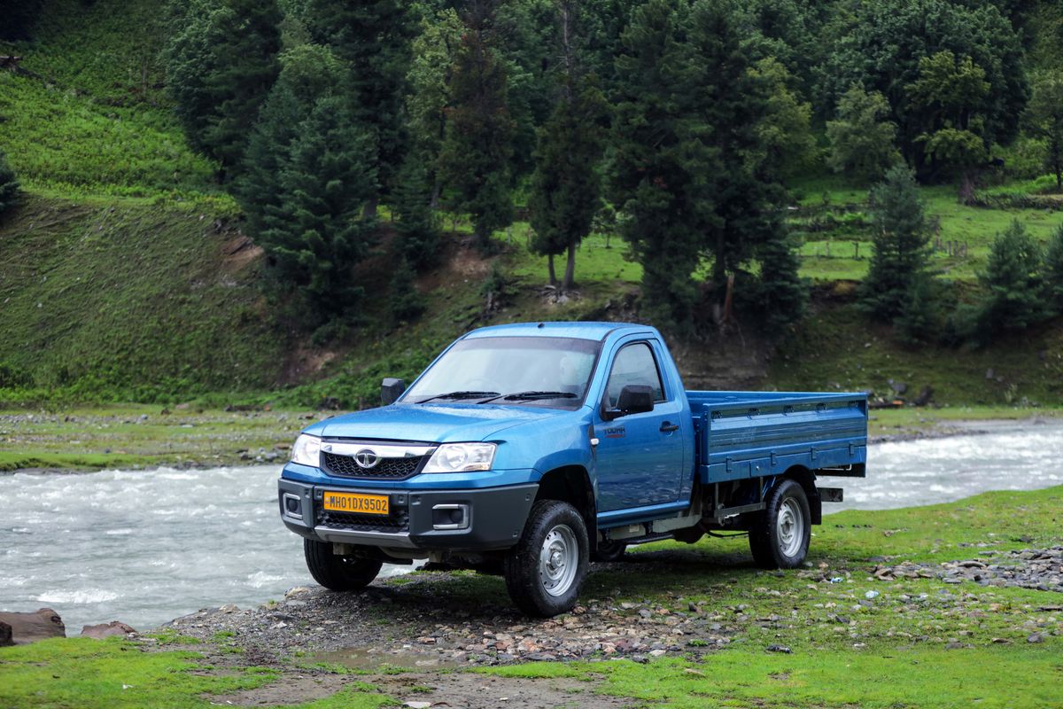 Agrinas, Tata Motors, pikap, Tata Yodha, Toyota, Hilux Rangga, komparasi, Komparasi Pikap: Tata Yodha Vs Toyota Hilux Rangga