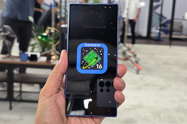 Samsung, Z Fold 7, smartphone, Smartphone, spesifikasi samsung z fold 7, harga samsung z fold 7, fitur samsung galaxy z fold 7, antarmuka samsung galaxy z fold 7, Hands-on Samsung Galaxy Z Fold 7: Super Tipis, Layar Luas, dan Kamera Ultra, Kamera 200 MP, seperti S25 Ultra, Antarmuka Baru, Harga Galaxy Z Fold 7 di Indonesia, Bonus Pre-order