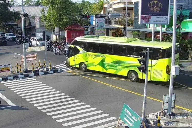 konflik, Penyebab Pelanggaran Lalu Lintas dan Konflik Sering Terjadi di Jalanan