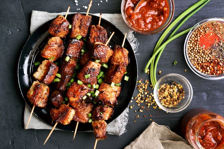 comfort food, ayam goreng, nasi goreng, ayam bakar, sate ayam, bubur ayam, udang keju, dimsum, donat, Makanan Rumah Paling Laris Dibeli di GrabFood