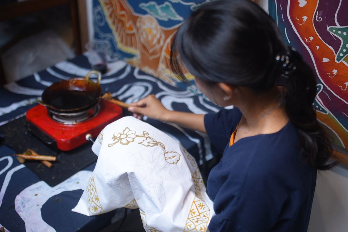 Hari Batik Nasional, kapan hari batik nasional, hari batik 2 oktober, hari batik tanggal berapa, Hari Batik Nasional 2025, hari batik nasional 2025 tanggal berapa, Hari Batik Nasional Diperingati Tanggal Berapa? Simak Sejarahnya