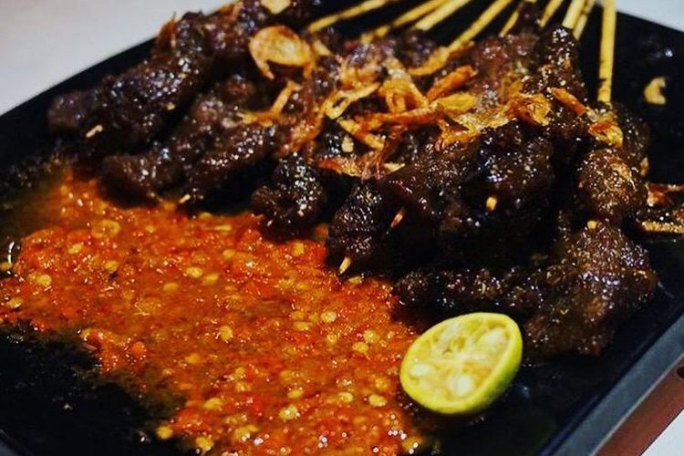 praktis, ayam, marinasi, daging, sahur, 5 Ide Bumbu Marinasi Ayam Praktis, Pas untuk Sahur Selama Ramadhan, 1. Spicy barbekyu wings (sentuhan pedas manis), 3. Creamy mayo chicken (gurih dan kembut), 4. Ayam bumbu taichan (pedas dan asam kuat), 5. Garlic lemon herb (ala Western)