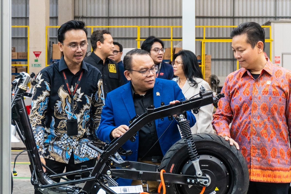 Komisi VII DPR, QJMotor, Komisi VII DPR RI Sambangi Pabrik QJMotor di Cikarang