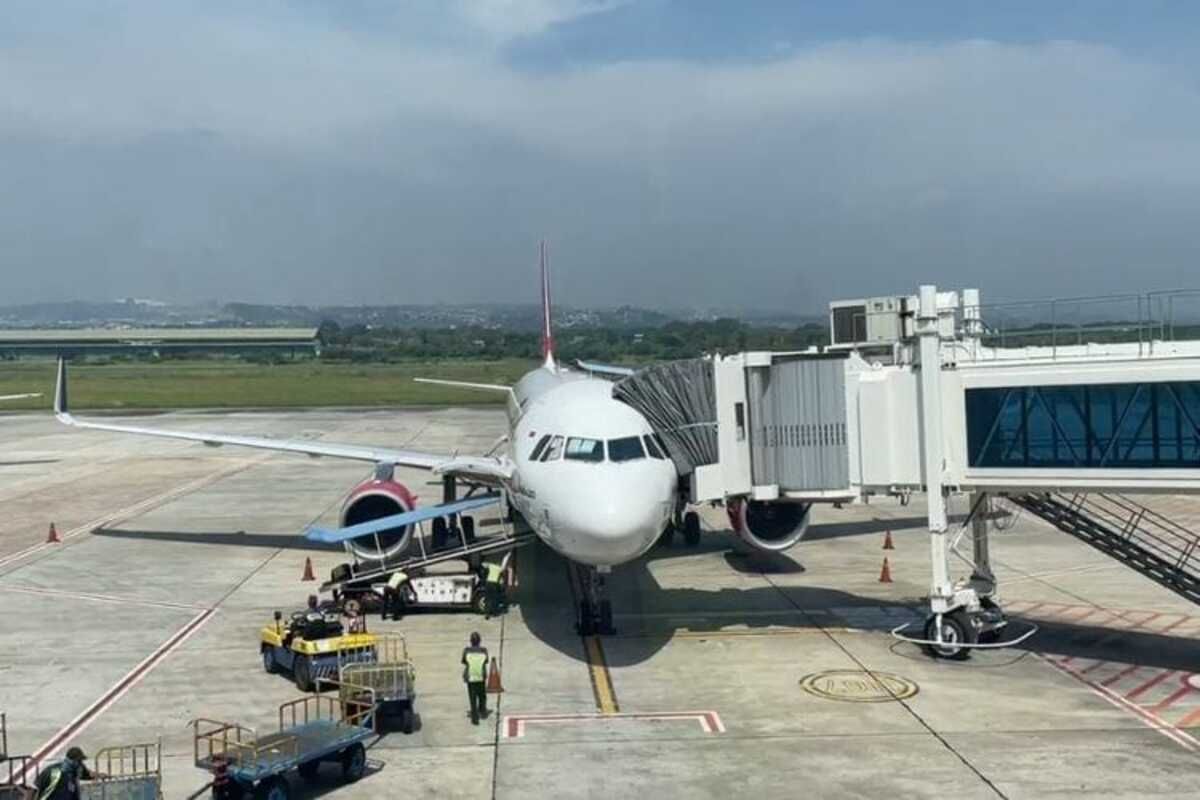 bandara internasional di Indonesia, Bandara Sultan Mahmud Badaruddin, Bandara Ahmad Yani Semarang, bandara internasional di indonesia, Bandara HAS Hanandjoeddin, daftar bandara internasional, daftar bandara internasional di indonesia, Daftar 21 Bandara Internasional di Indonesia, Terbaru Bandara Ahmad Yani