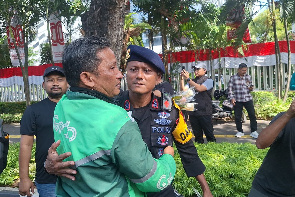 ojek online, demo ojek online, ojol, pengemudi ojol, demo ojek online di jakarta, Garda Indonesia, Demo ojol 17 September, Daftar Lengkap 7 Tuntutan Pengemudi Ojol dalam Demo 17 September 2025