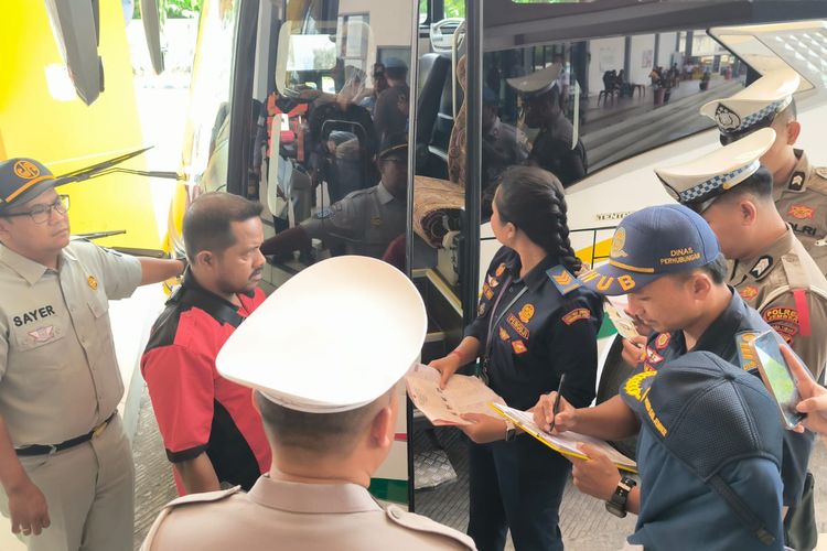 libur Idul Adha, ramp check, Kemenhub, bus AKAP, laik jalan, Jelang Idul Adha, Penumpang Diminta Pilih Bus yang Lulus Ramp Check