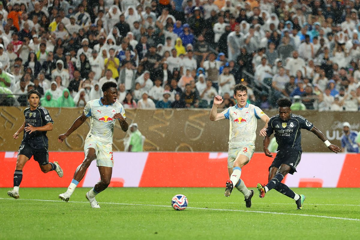 Real Madrid, Kylian Mbappe, Piala Dunia Antarklub 2025, Vinicius Junior, liga spanyol, Piala dunia antarklub 2025, real madrid, kylian mbappe, Krisis Ego dan Komitmen di Real Madrid, Mbappe dan Vini Jr Disorot