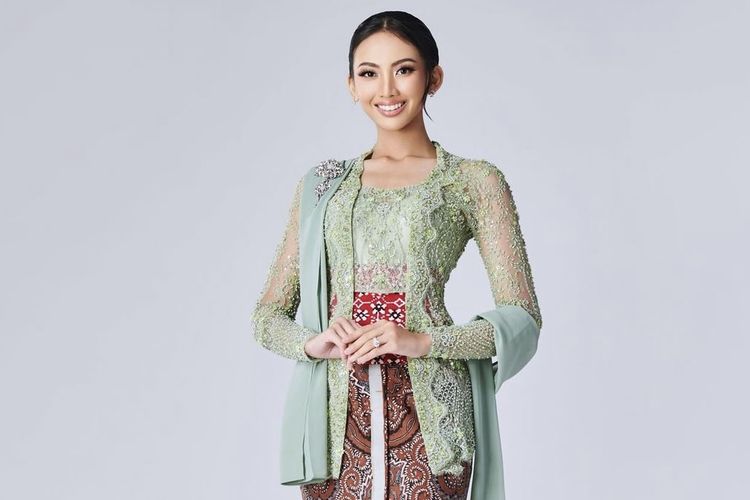 Kebaya kutubaru, kebaya kutubaru, kebaya kartini, Kebaya kartini, kutubaru modern, kebaya modern, Hari Kebaya Nasional, kebaya Kartini, kebaya kutu baru, hari kebaya nasional 2025, kutu baru modern, Kebaya Kutubaru, Modifikasi Kebaya Kartini yang Tak Lekang oleh Zaman