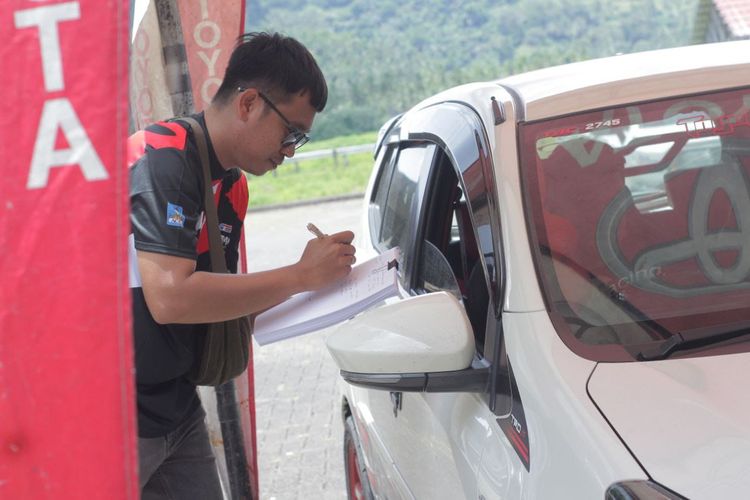 mobil bekas, Plus minus Agya bekas, Plus minus ayla bekas, Plus Minus Beli Agya-Ayla Bekas Tahun Lama