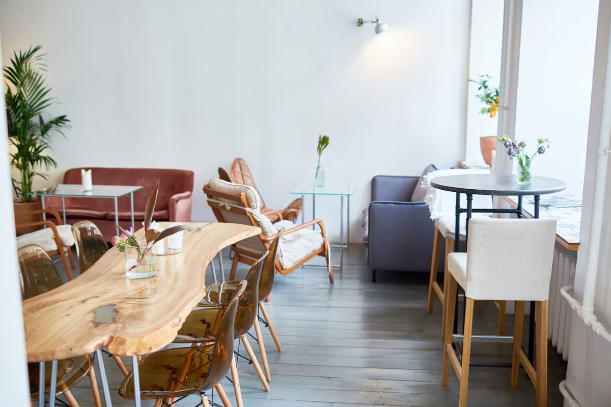 nama cafe yang unik, cafe aesthetic, Nama cafe aesthetic, 200 Nama Cafe Aesthetic yang Unik, Lucu, dan Mudah Diingat, Nama Cafe Aesthetic yang Unik dan Mudah Diingat, Inspirasi Nama Cafe Aesthetic, Nama Cafe Aesthetic Berdasarkan Konsep, Nama Cafe Aesthetic Berdasarkan Jenis Usaha, Nama Cafe Aesthetic dari Berbagai Bahasa, Tips Memilih Nama Cafe Aesthetic, Kesalahan yang Harus Dihindari Saat Membuat Nama Cafe Aesthetic, FAQ Seputar Nama Cafe Aesthetic, Kesimpulan