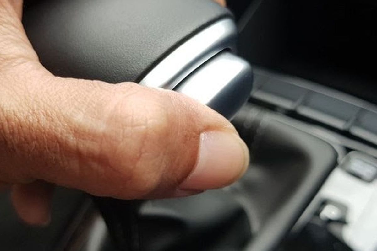 transmisi, Transmisi, Tips and trick, tips otomotif, transmisi mobil, transmisi mobil matic, Penyakit jika Transmisi Matik Telat Ganti Oli