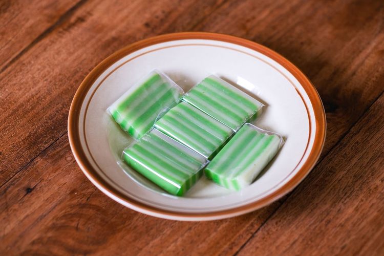 Kue lapis, kue lapis, cara membuat kue lapis, kue lapis tepung beras, Cara membuat kue lapis, kue lapis tepung beras sederhana, Kue Lapis, Resep Kue Lapis, Cara Membuat Kue Lapis Tepung Beras Sederhana, Berapa Menit Adonan Dikukus?