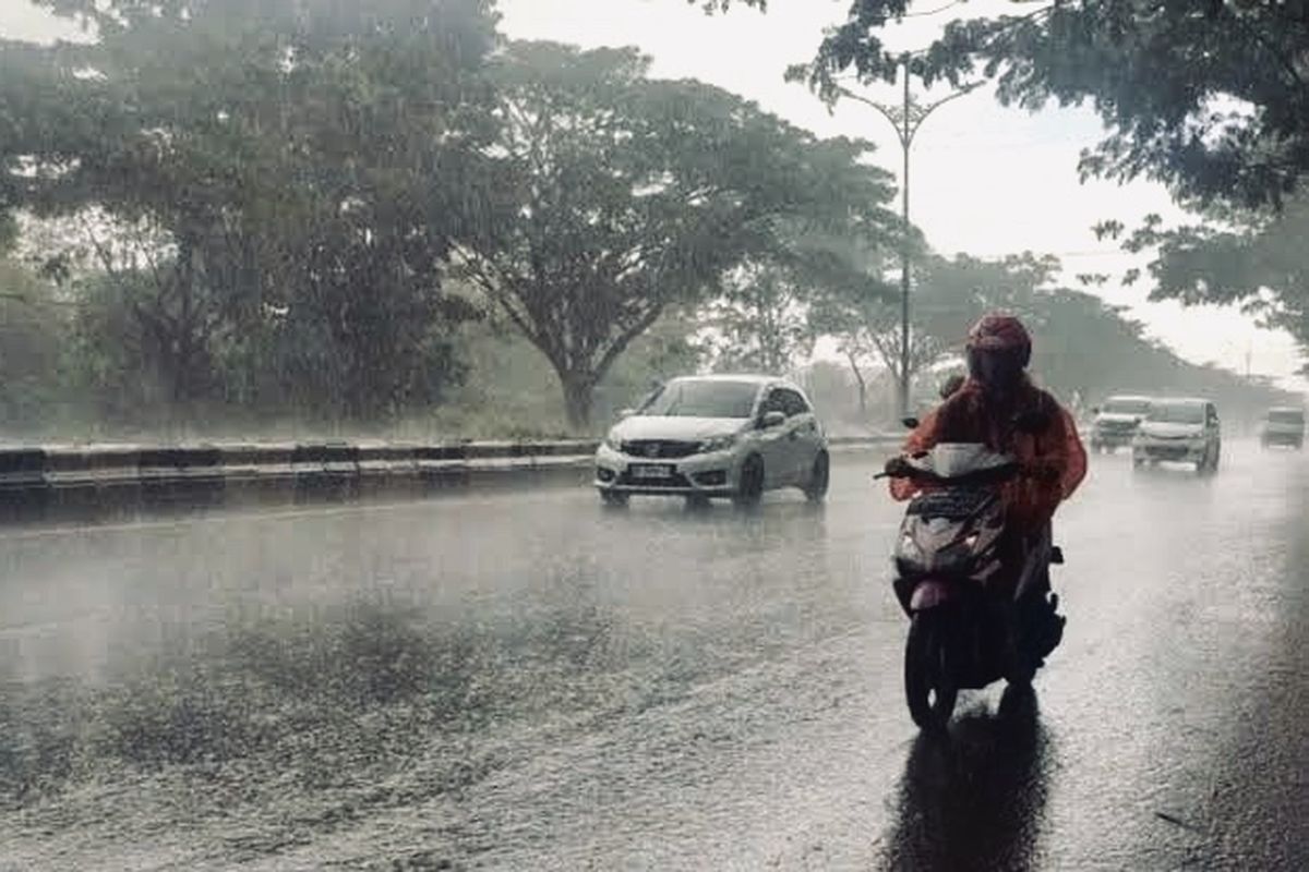 cuaca, BMKG, hujan, Istilah “Jogja Beda Perempatan Beda Cuaca”, BMKG Yogyakarta Beri Penjelasan Ilmiah, Dampak Musim Monsoonal di Indonesia, Pola Musim di DIY Sama Seperti Wilayah Lainnya, Istilah Lokal sebagai Cara Warga Memahami Cuaca, Penjelasan Ilmiah “Cuaca Perempatan”, Pengaruh Proses Orografik di Wilayah DIY