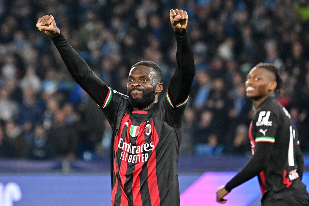 Liga Italia, Sassuolo, AC Milan, Fikayo Tomori, Kronologi Kartu Merah Fikayo Tomori di Laga Sassuolo Vs AC Milan