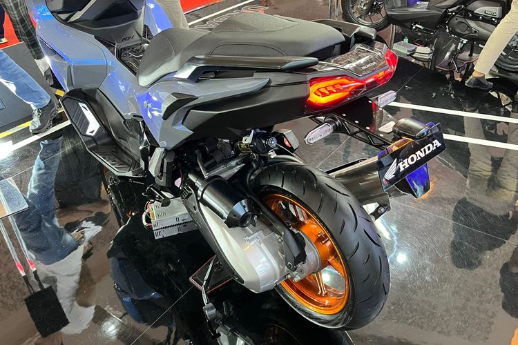 ADV 160, Modifikasi, Honda, Modifikasi Honda ADV 160 SUV Street: Gagah dan Berotot