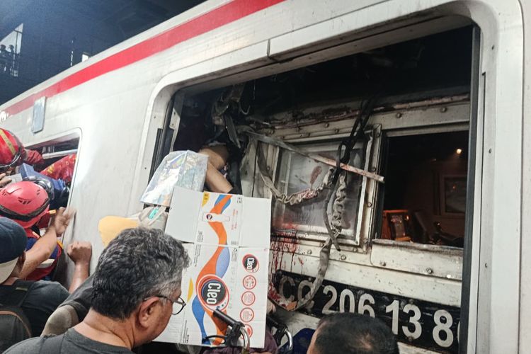KA Argo Bromo Anggrek, Seluruh Penumpang Argo Bromo Anggrek Selamat dalam Insiden Tabrakan di Bekasi Timur