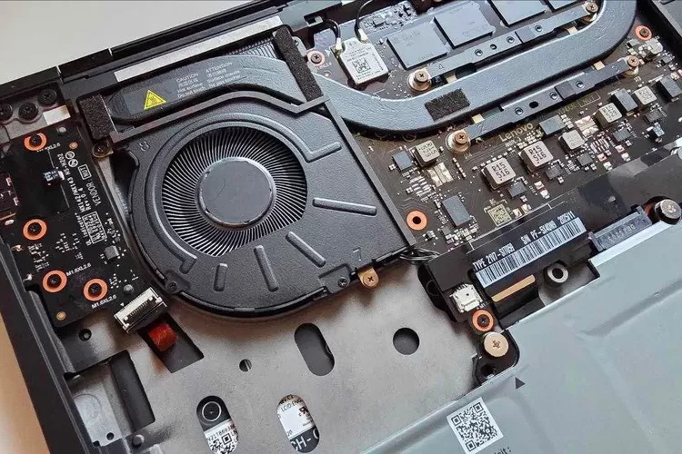 Lenovo, ThinkPad X1 Carbon, laptop, Lenovo ThinkPad, laptop bisnis, Laptop Lenovo ThinkPad X1 Carbon Punya Desain Baru, Lebih Mudah Diperbaiki