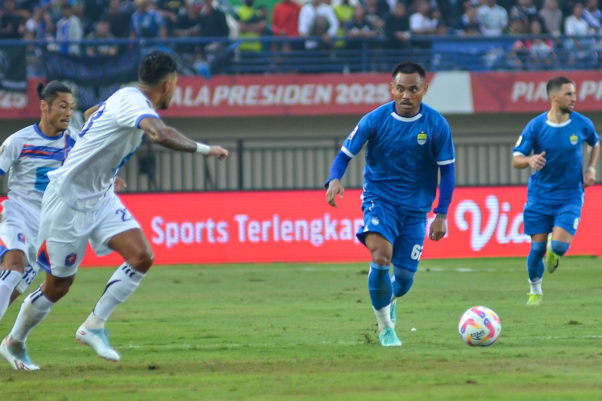 Piala Presiden 2025, Persib, Bojan Hodak, Achmad Jufriyanto, Saddil Ramdani, Port FC, AFC Champions League Two, Dewa United, Persib Bandung, Saddil Ramdani Cedera di Piala Presiden 2025, Kekhawatiran Pelatih Persib